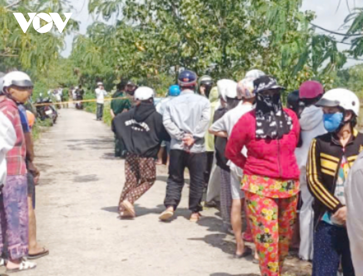 phat hien thi the thieu nu co thuong tich trong vuong tom tai ca mau hinh anh 1