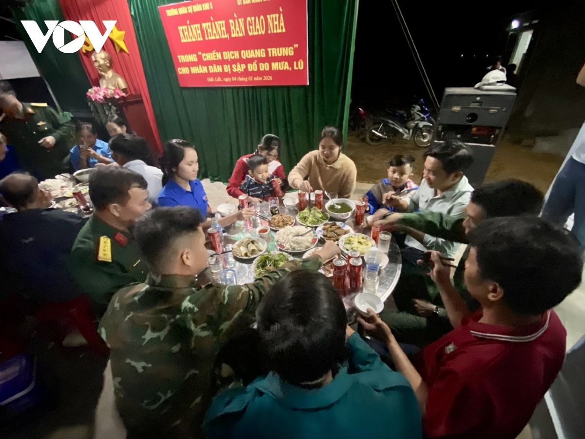 Đêm chia tay đậm nghĩa tình quân – dân sau "Chiến dịch Quang Trung ở Đắk Lắk"