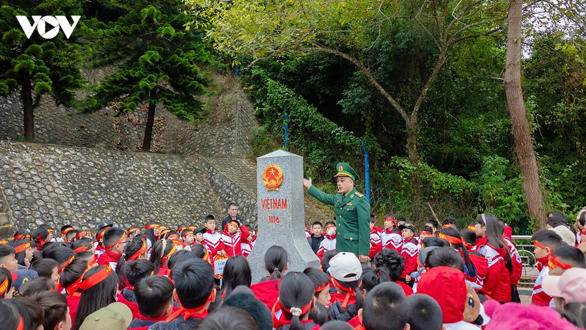 vung an sinh, ben phen dau vung cao Dong bac hinh anh 15