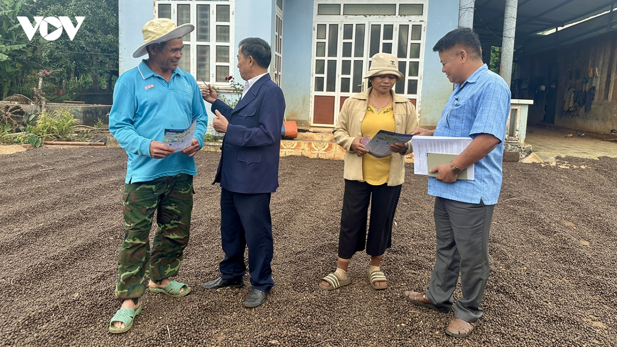 Dak lak chu dong phong dich tren dan vat nuoi, bao dam nguon cung thuc pham tet hinh anh 3