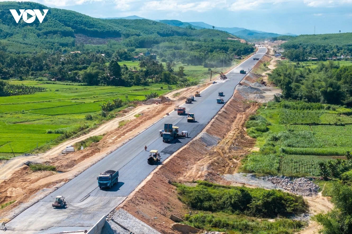 vi sao nha thau cao toc vinh - thanh thuy de nghi dieu chinh gia vat lieu hinh anh 1