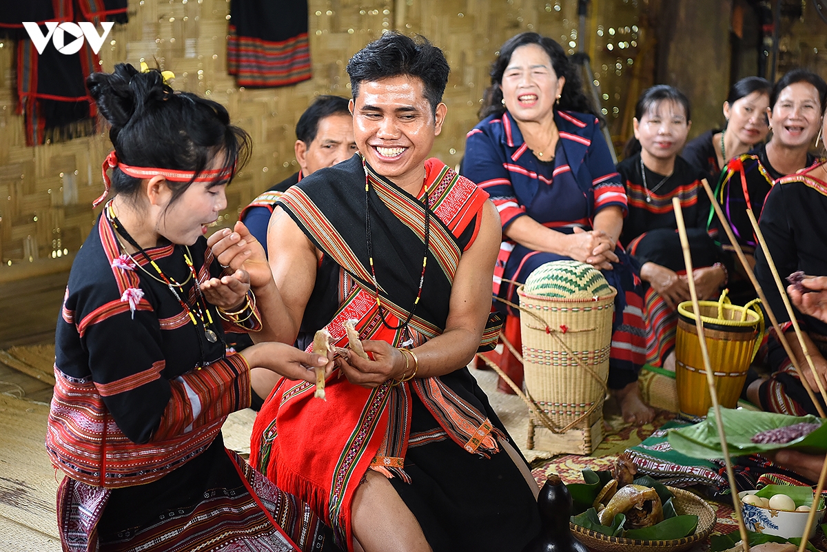Dac sac le cuoi cua dong bao cac dan toc tay nguyen hinh anh 15