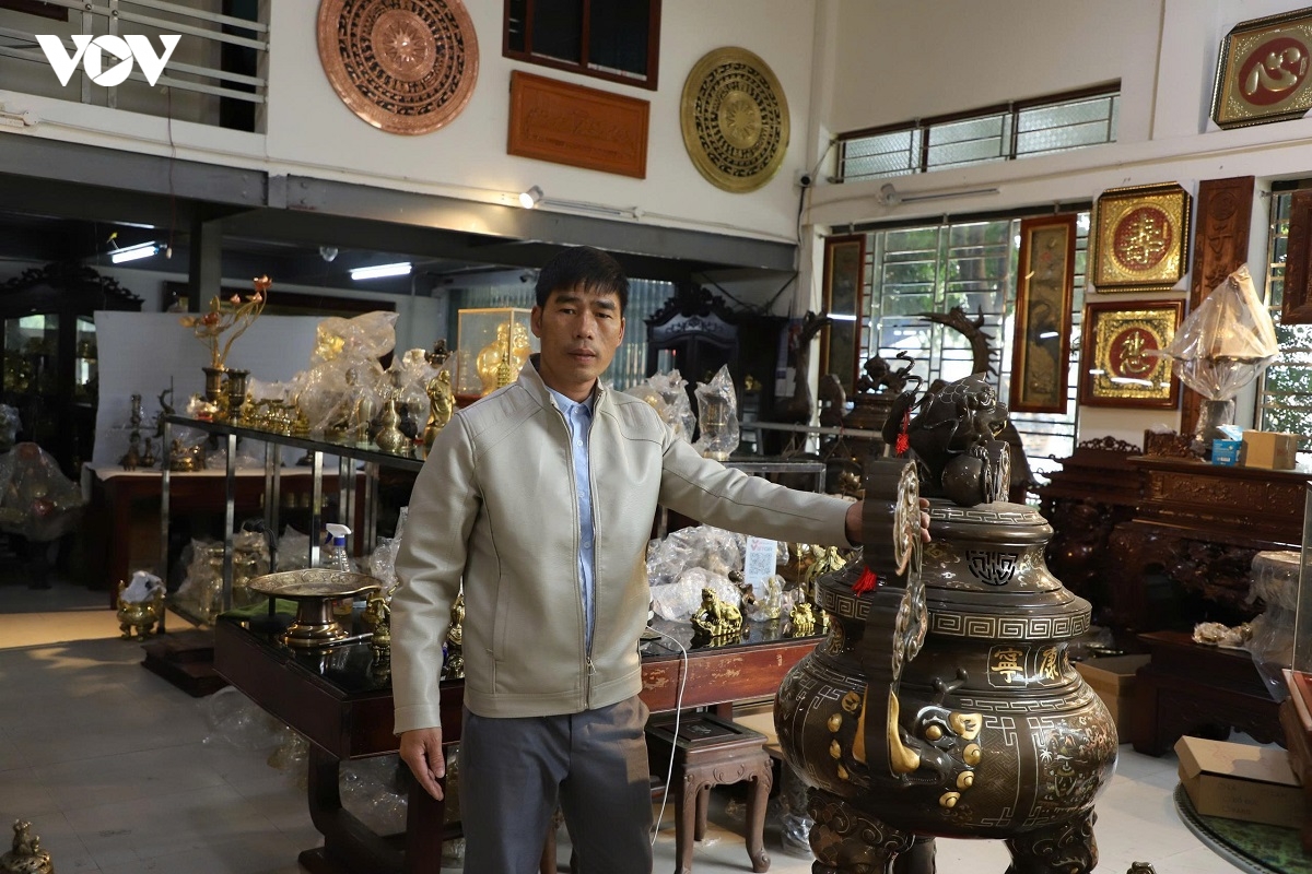linh vat ngua dong phong thuy dat khach mua tet binh ngo hinh anh 3