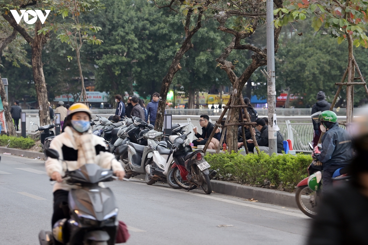 ho xa Dan hang an tran via he, xe co chiem long duong hinh anh 12