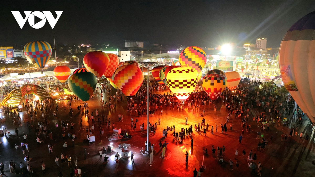 Bế mạc Festival Hoa - kiểng Sa Đéc, Đồng Tháp lần thứ II