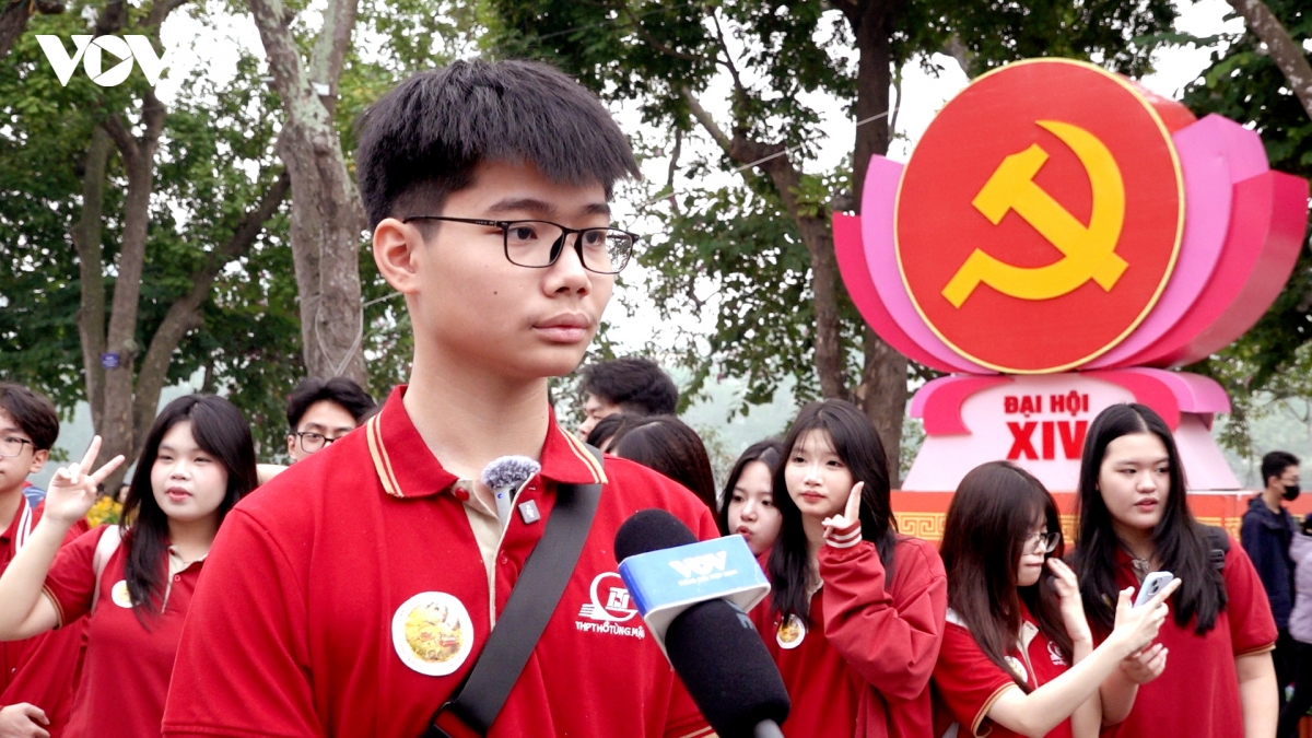 Dai hoi xiv qua goc nhin hoc sinh ha noi hinh anh 1