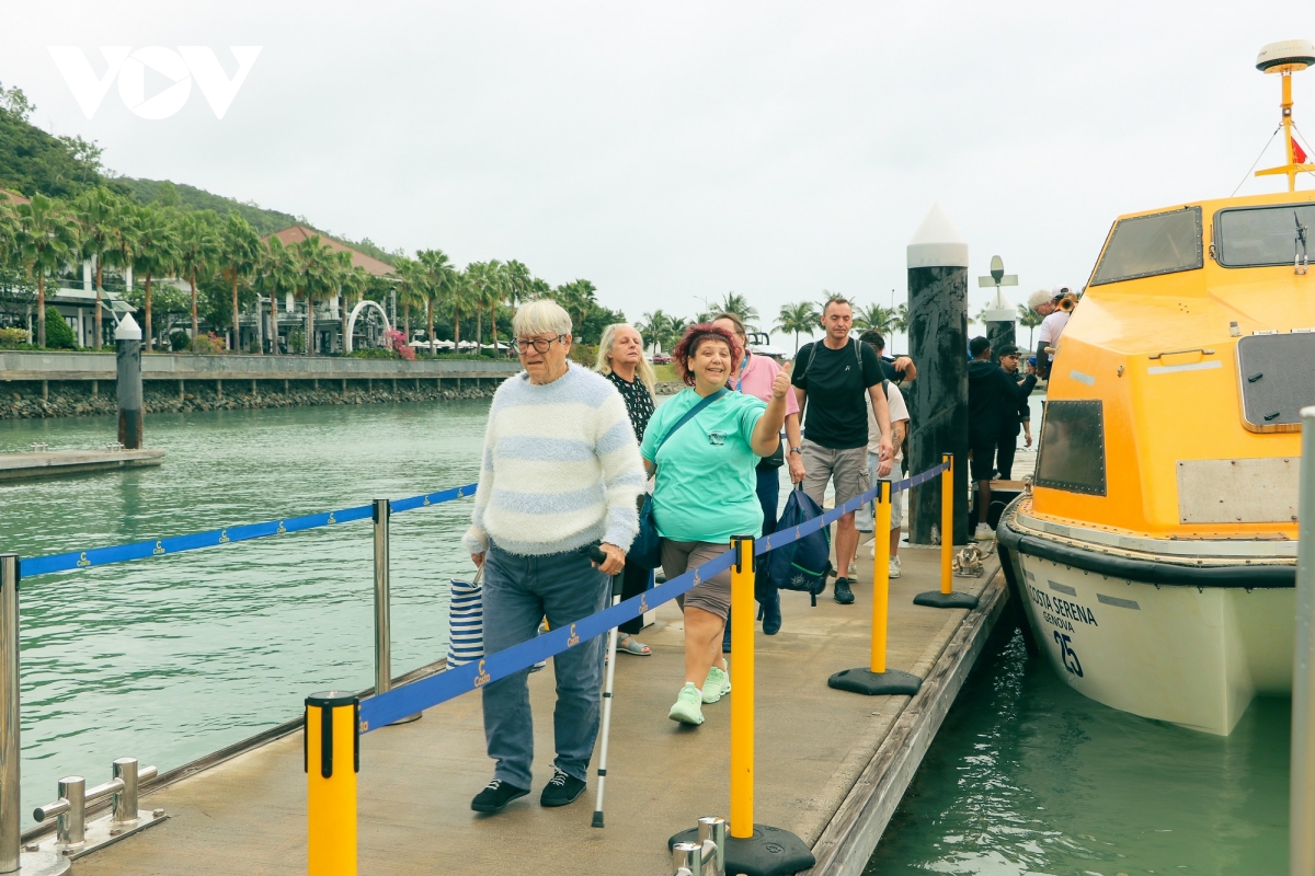 Khánh Hòa đón hơn nửa triệu lượt khách, thu 648 tỷ đồng dịp Tết Dương lịch 2026