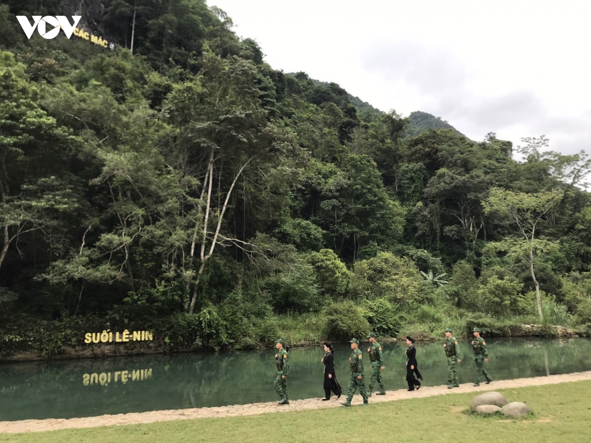bien phong cao bang day manh hoc va lam theo bac hinh anh 3