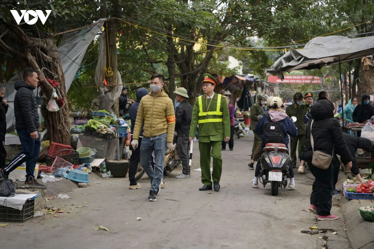 cho coc, cho tam o ha noi truoc ngay xu ly dut diem 30 1 hinh anh 15