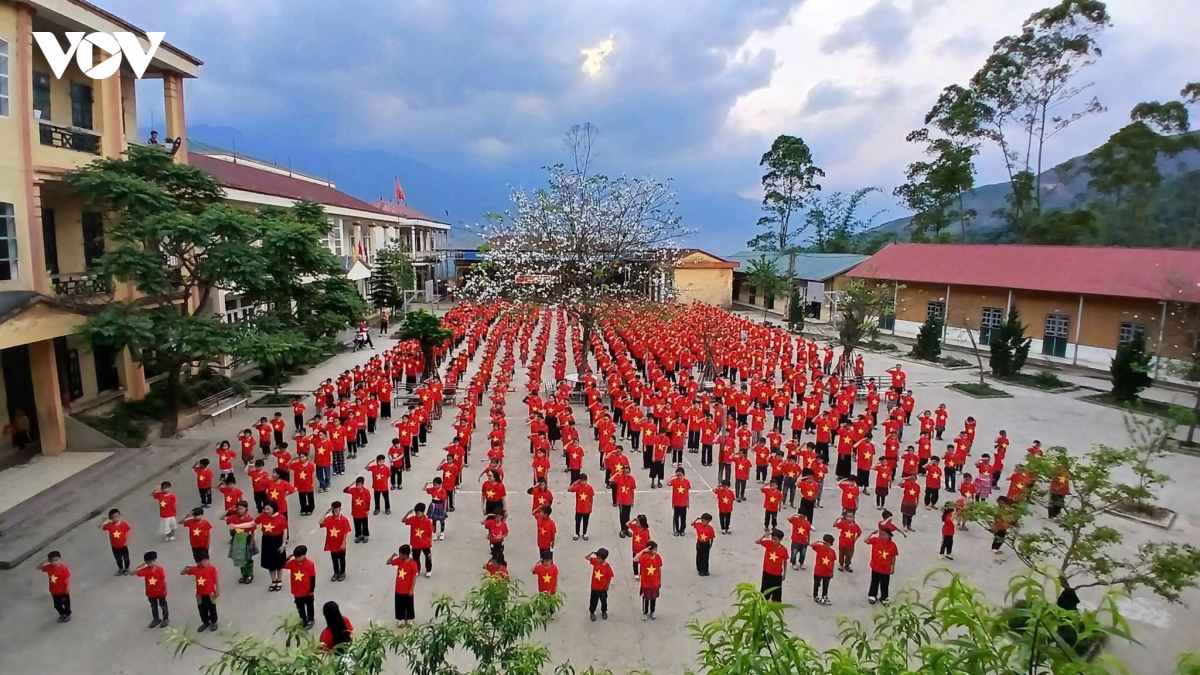 chi so hanh phuc nang cao toan dien doi song nguoi dan lao cai hinh anh 2