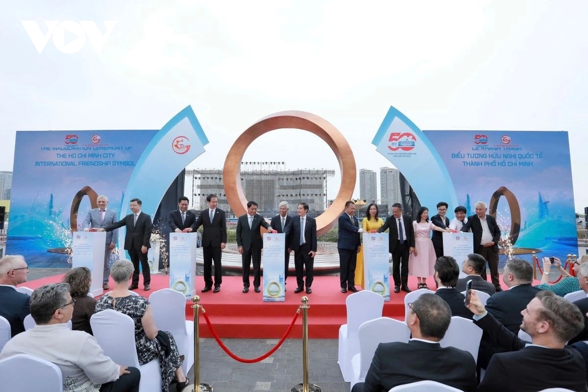 tp.hcm lan dau tien cong bo 12 dau an noi bat nam 2025 hinh anh 26
