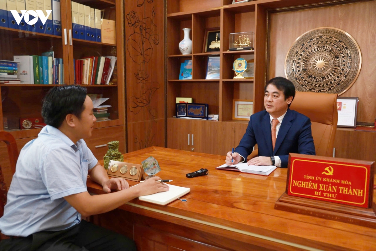 khanh hoa chu dong, trach nhiem, gop tri tue vao cac quyet sach o Dai hoi xiv hinh anh 2