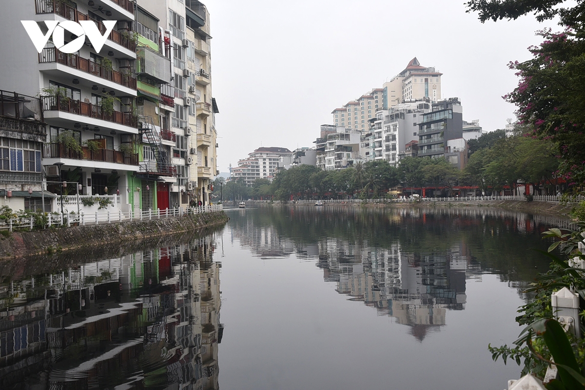 muong nuoc van o nhiem sau khi du an thu gom nuoc thai ho truc bach hoan thanh hinh anh 12