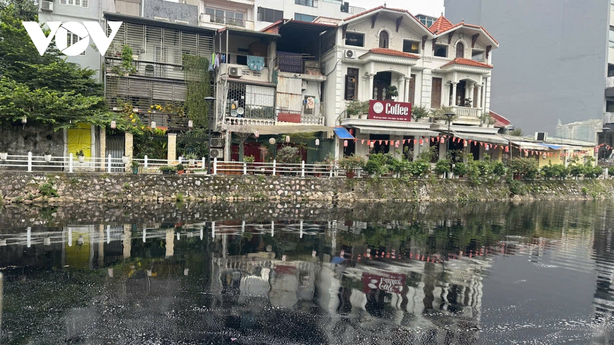 muong nuoc van o nhiem sau khi du an thu gom nuoc thai ho truc bach hoan thanh hinh anh 11