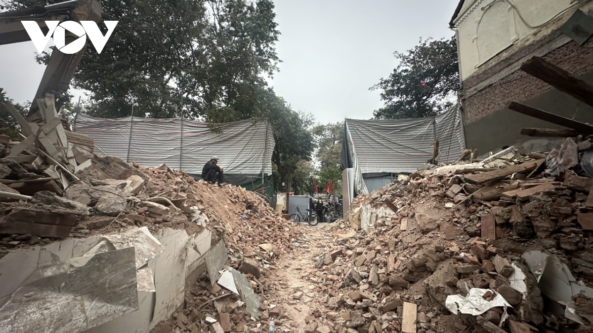 thao do cong trinh, giai phong mat bang khu vuc phia Dong ho hoan kiem hinh anh 5