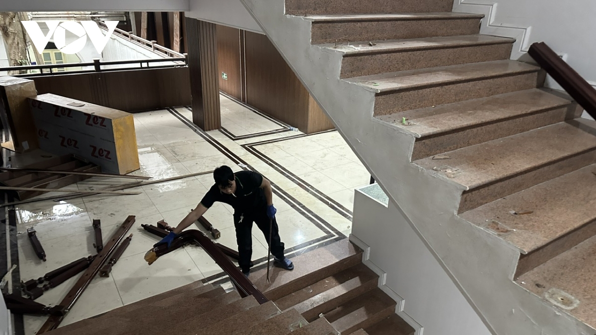 thao do cong trinh, giai phong mat bang khu vuc phia Dong ho hoan kiem hinh anh 12