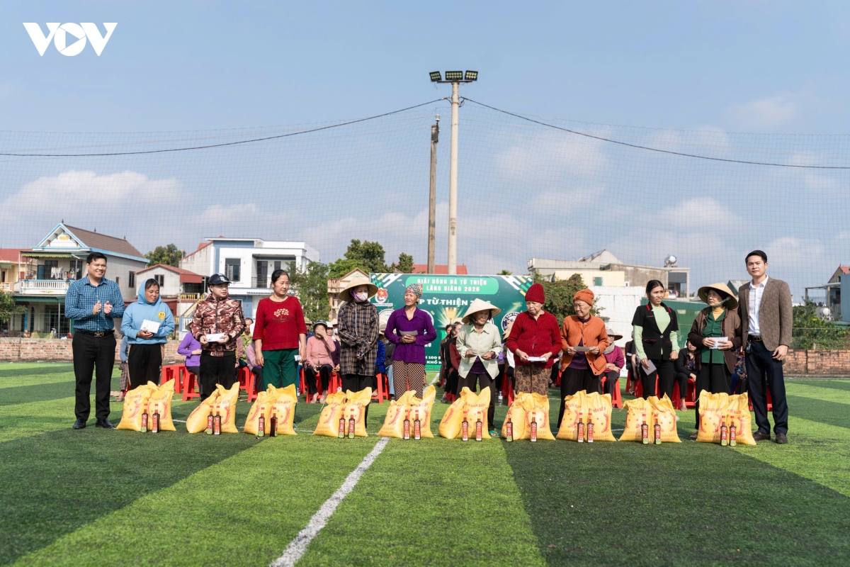 thanh hoa truoc them xuan binh ngo co so vung, long dan thuan hinh anh 5