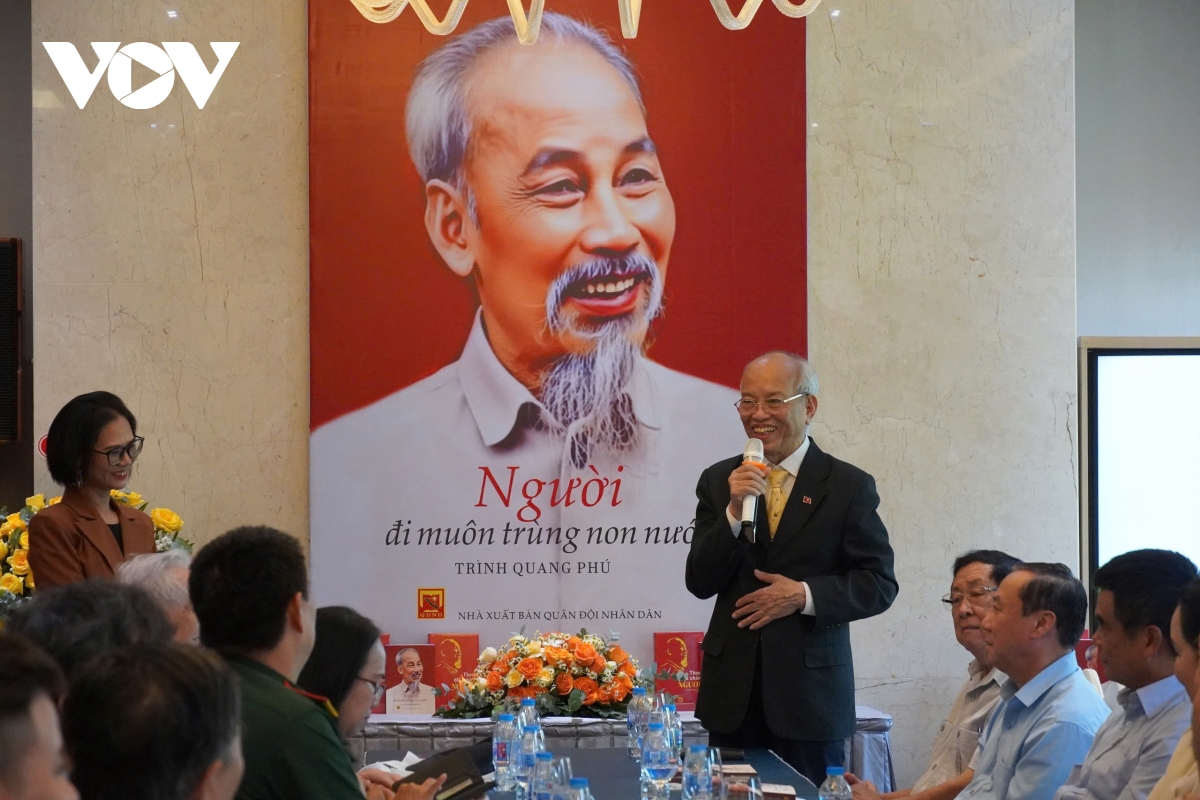 cuon sach ve hanh trinh truoc khi bac ho ra di tim duong cuu nuoc hinh anh 4