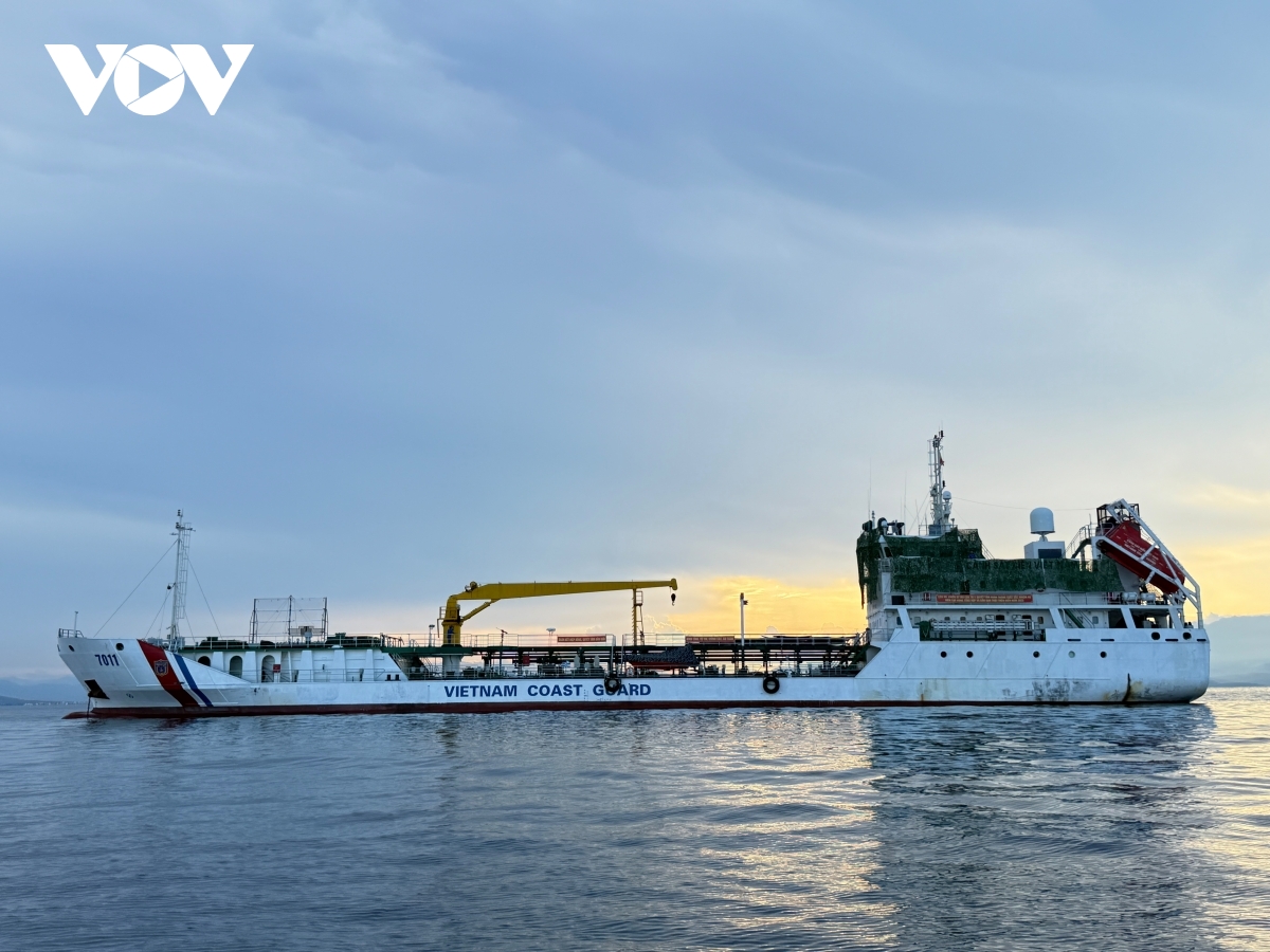 tu bien xa, can bo chien si tau csb 7011 gui niem tin ve Dai hoi xiv cua Dang hinh anh 4