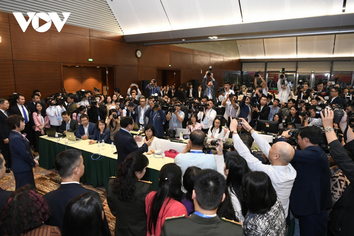 thu tuong dong vien luc luong bao chi tac nghiep tai Dai hoi xiv cua Dang hinh anh 4