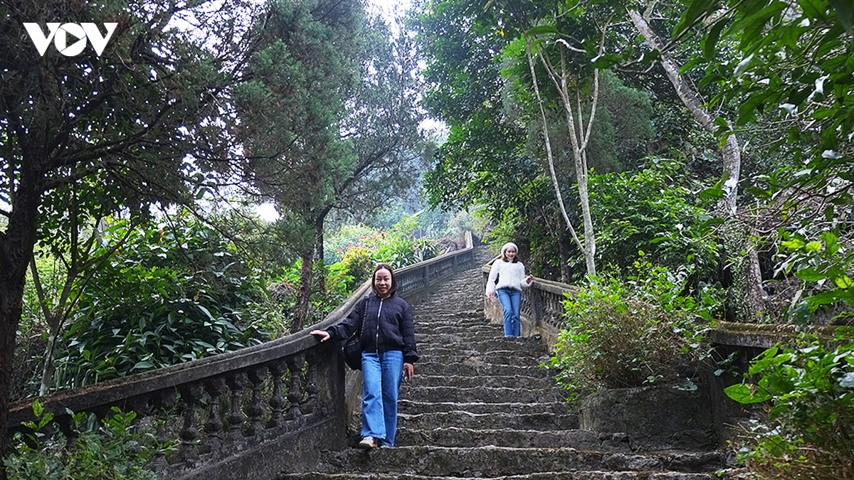 Dong tuyet son, cung duong trekking son thuy huu tinh tai chua huong hinh anh 6