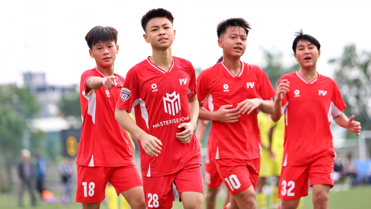 Đại diện Việt Nam đụng độ đội bóng Nhật Bản và Hàn Quốc ở giải quốc tế