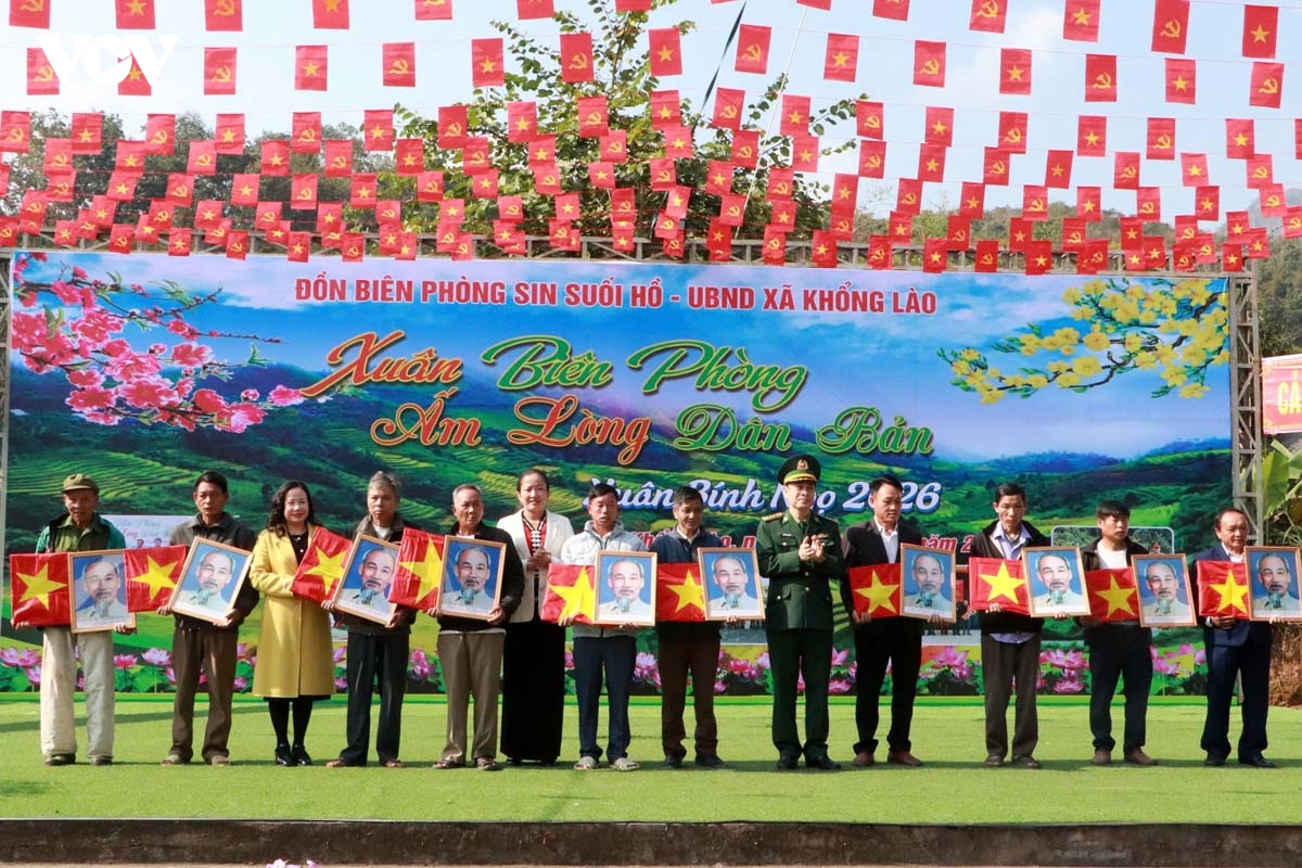 Am ap xuan bien phong hinh anh 2