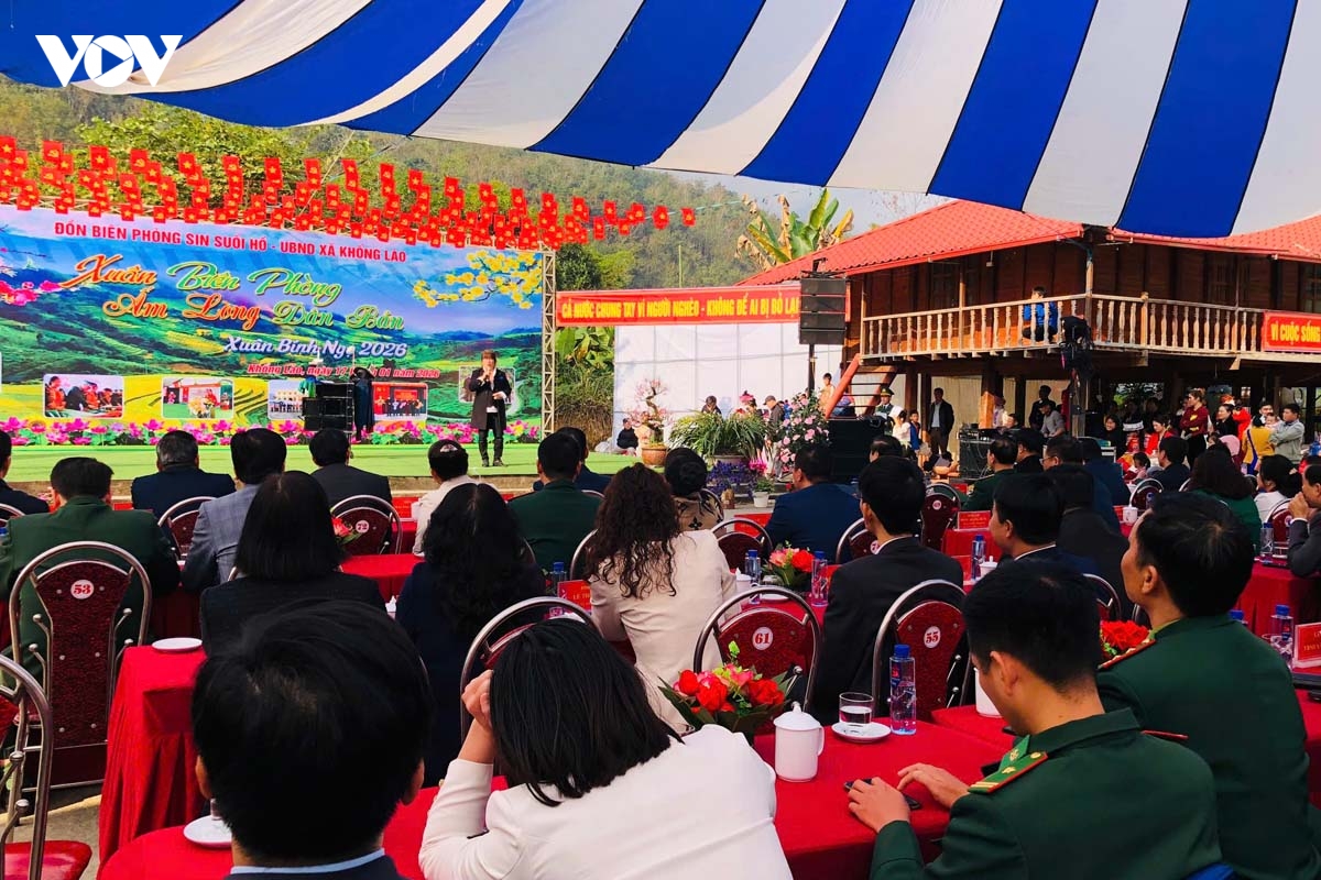 Am ap xuan bien phong hinh anh 1
