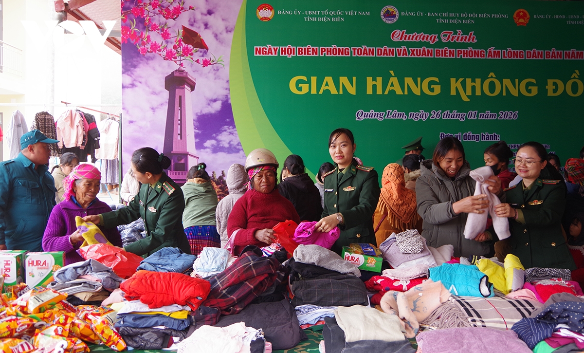 xuan am ap noi tuyen dau to quoc hinh anh 2