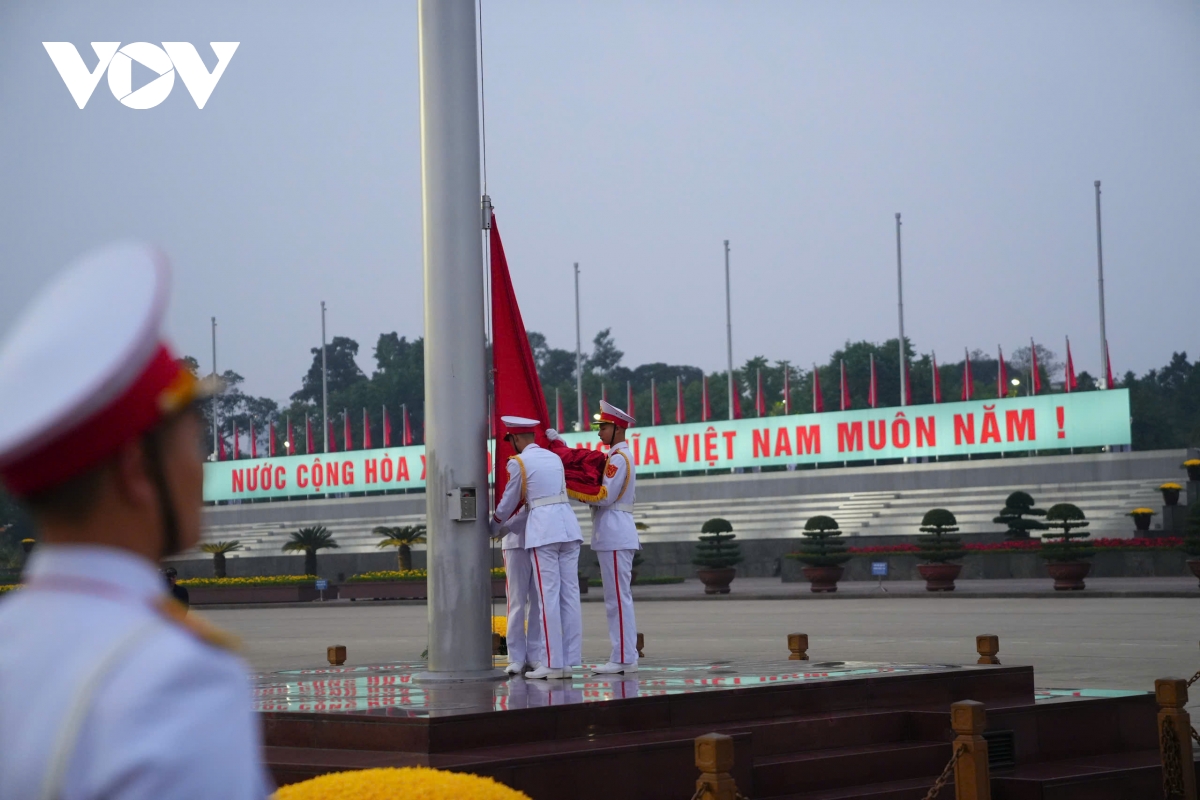 khoanh khac thieng lieng trong le thuong co dau nam moi 2026 hinh anh 8