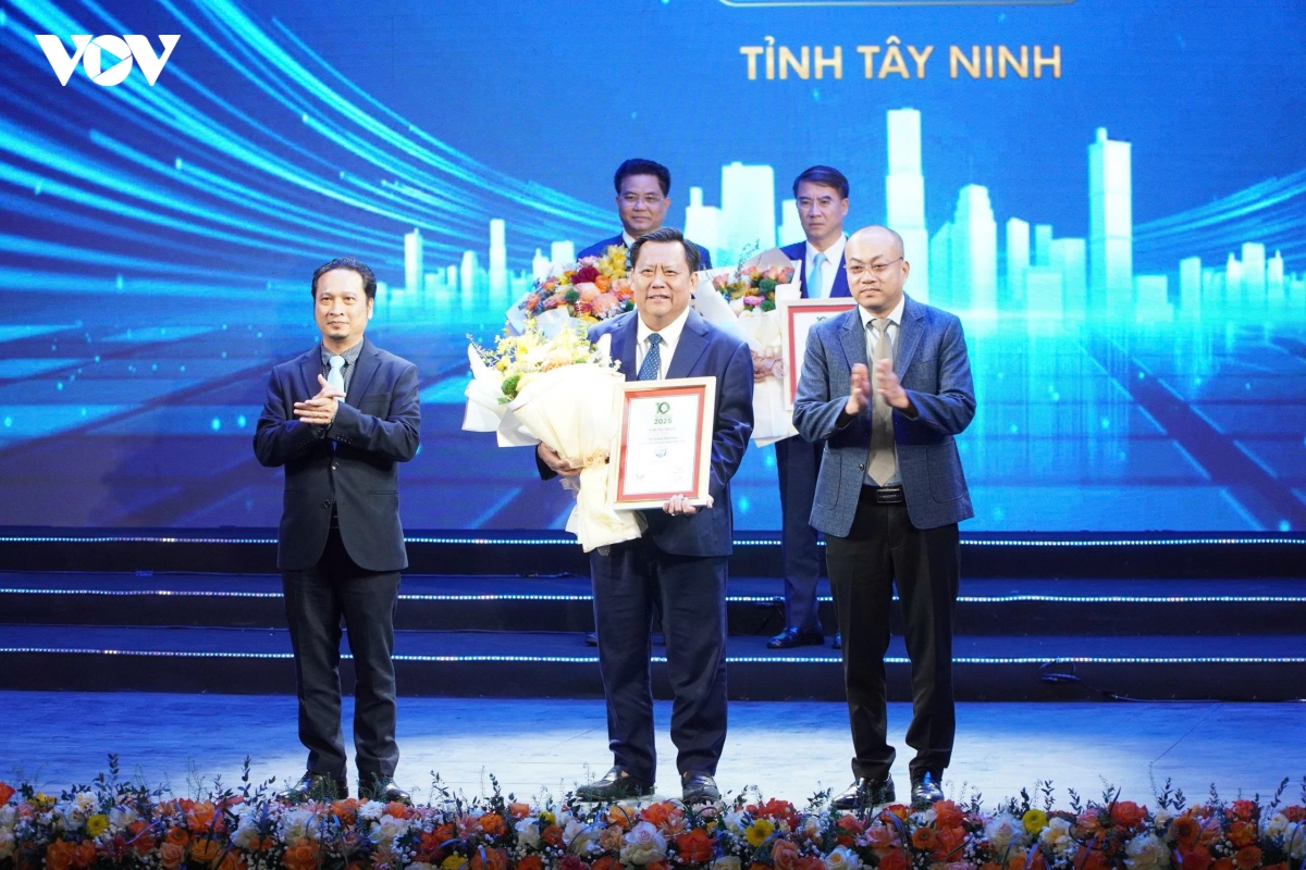 tay ninh hai nam lien vao top 10 dia phuong thu hut doanh nghiep lon hinh anh 1