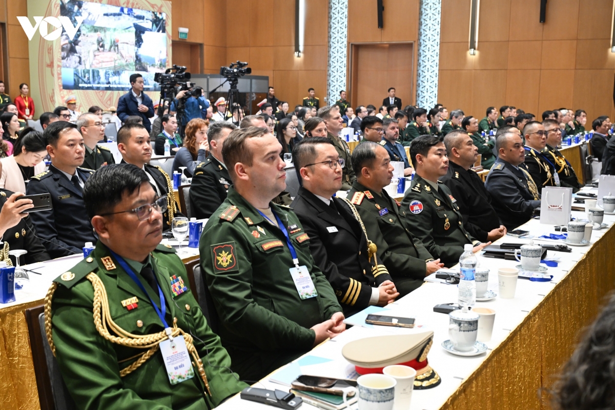 thu tuong yeu cau den nam 2045 co ban lam sach toan bo dat bi o nhiem bom min hinh anh 2