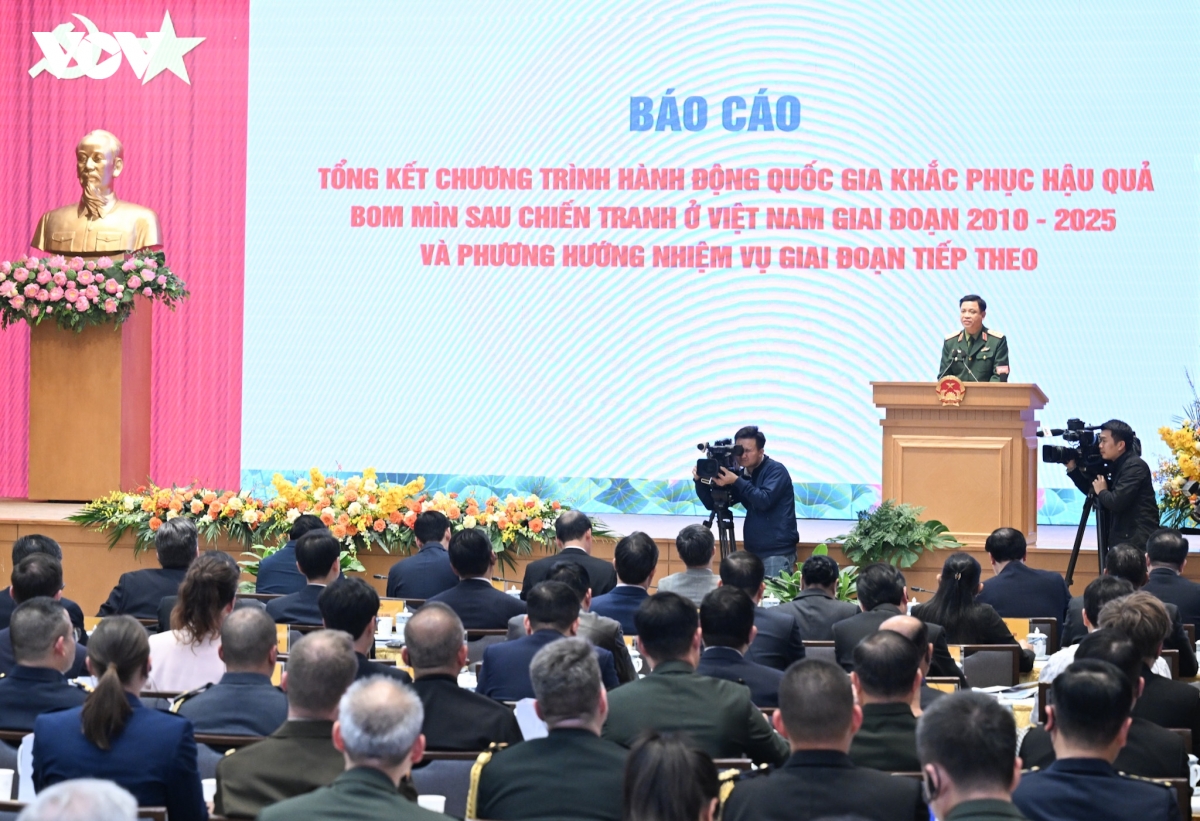thu tuong yeu cau den nam 2045 co ban lam sach toan bo dat bi o nhiem bom min hinh anh 3