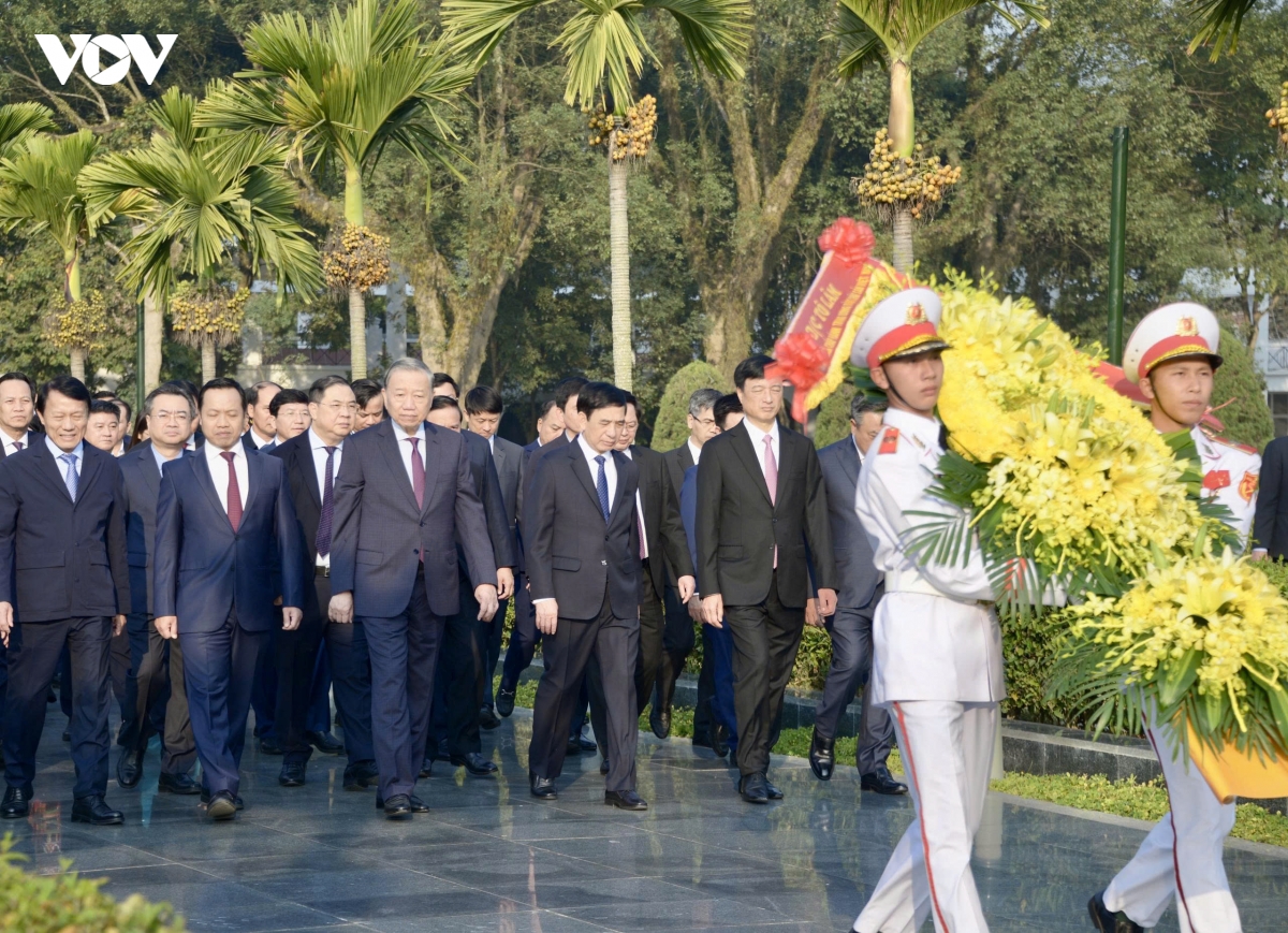 tong bi thu du le khanh thanh nha tuong niem chu tich ho chi minh tai Dien bien hinh anh 4