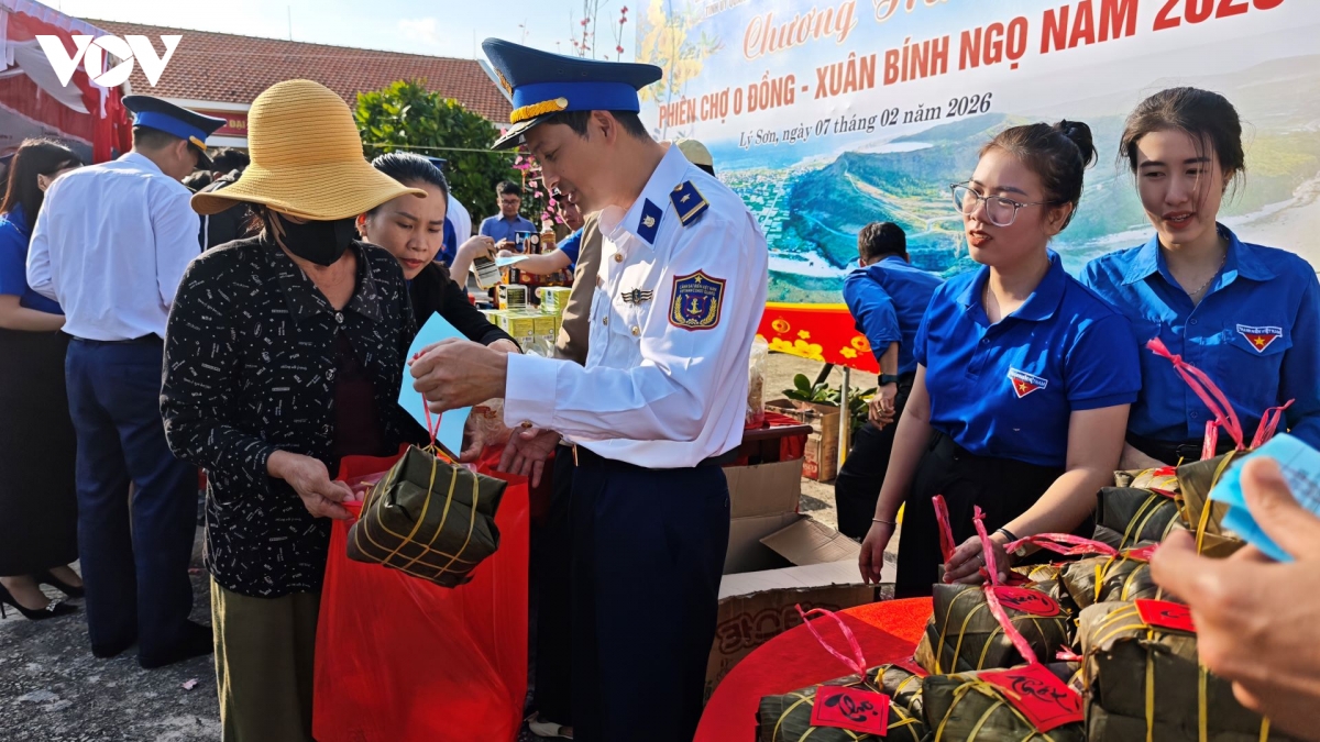 mang tet dat lien den voi quan dan dao tien tieu ly son hinh anh 5