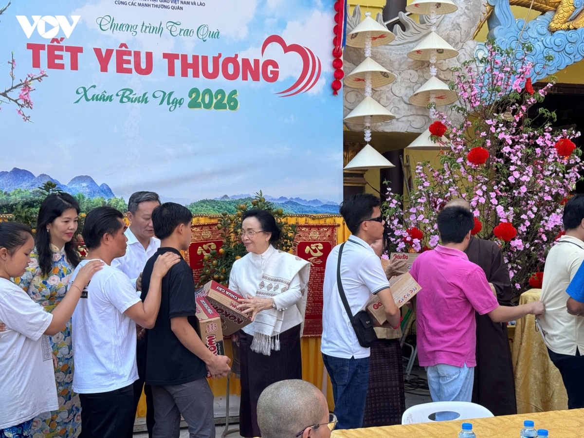 nguoi viet tai lao phat huy tinh than tuong than tuong ai tot dep cua dan toc hinh anh 1