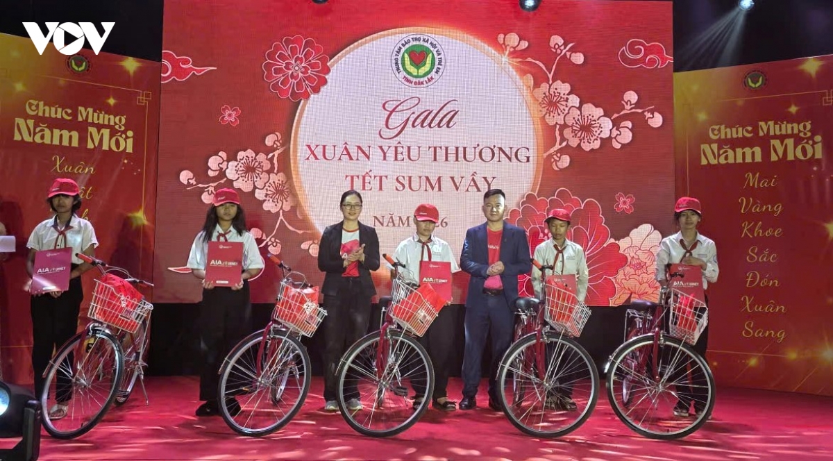mang xuan am ap den cac doi tuong bao tro xa hoi va tre em o Dak lak hinh anh 3