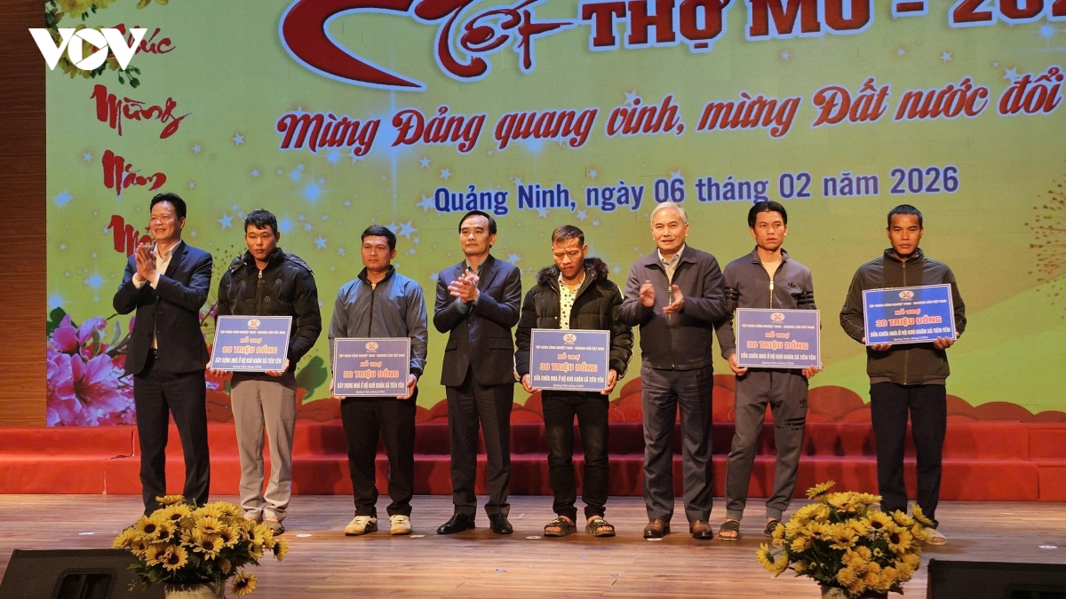 tet tho mo nam 2026 mung Dang quang vinh, mung dat nuoc doi moi hinh anh 3