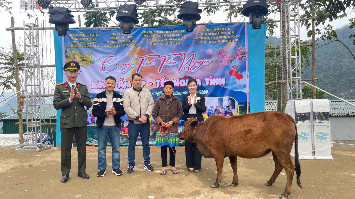 mang mua xuan den som noi vung cao pu luon hinh anh 2
