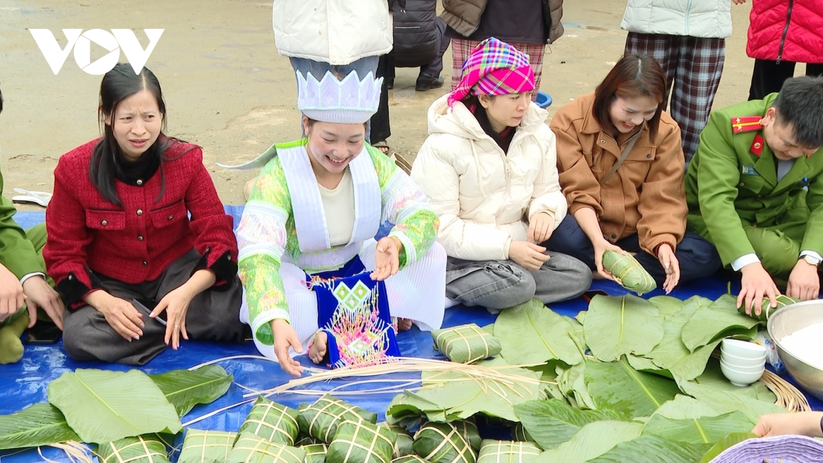 Mang mùa xuân đến sớm nơi vùng cao Pù Lườn