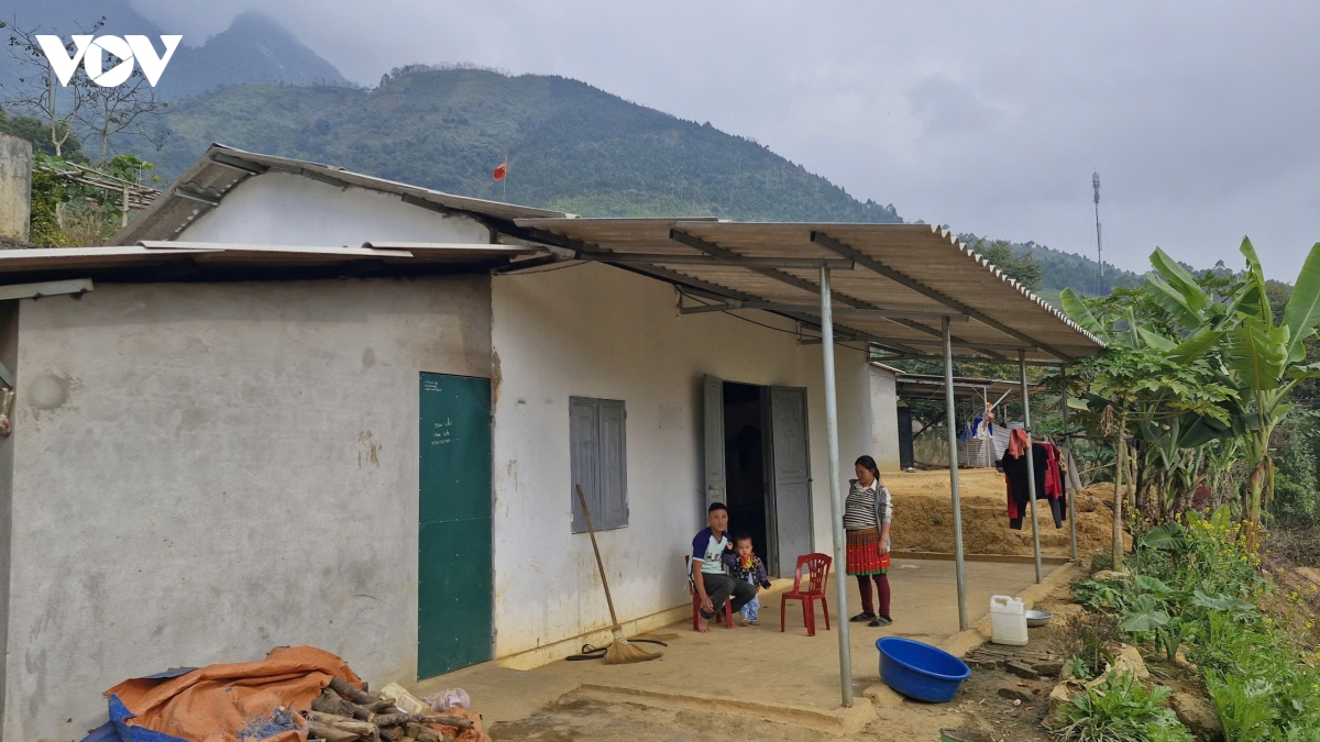 xuan am ap trong nhung ngoi nha moi o lao cai hinh anh 4