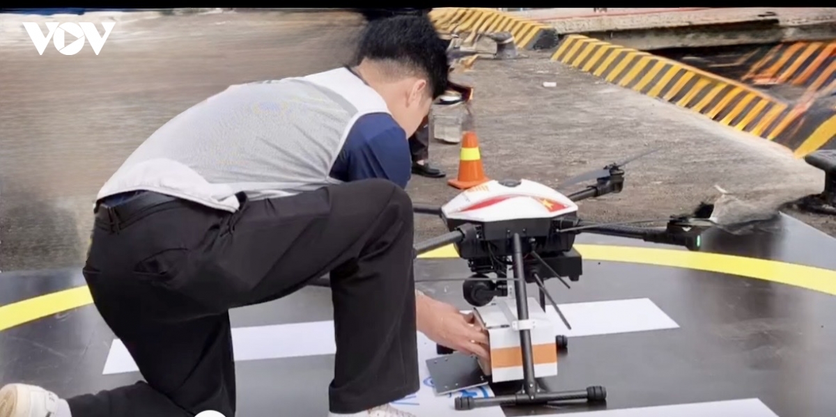 tphcm dua vao hoat dong tuyen giao hang xuyen bien dau tien bang uav hinh anh 2