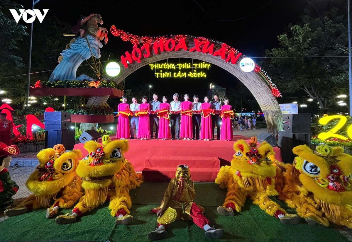 ron rang khong khi tet o vung bien lam Dong hinh anh 1
