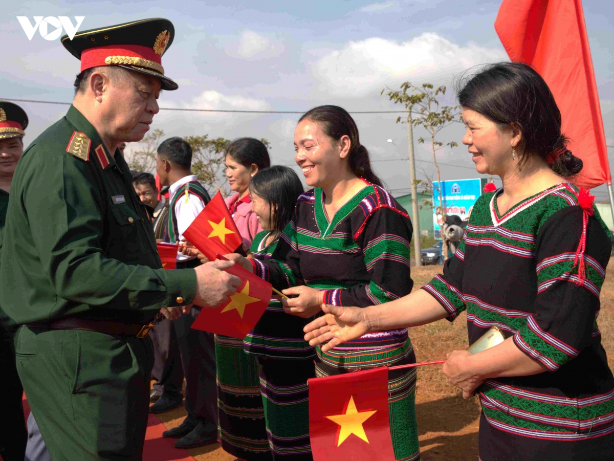 xuan am no tren mien bien vien lam Dong hinh anh 4