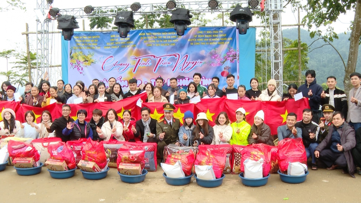 mang mua xuan den som noi vung cao pu luon hinh anh 1