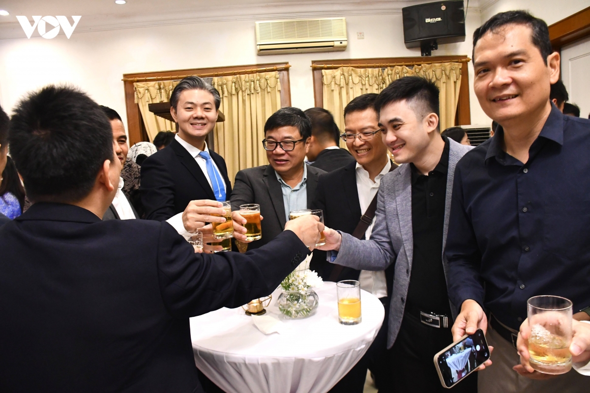 nguoi viet tai indonesia don xuan am ap voi tet cong dong hinh anh 6