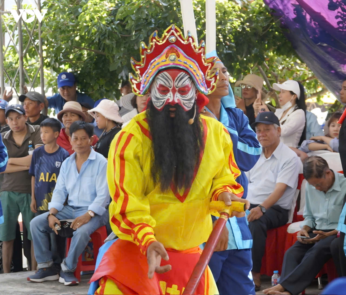 Dac sac le hoi cau ngu van Dam xuong ly 200 nam tuoi o gia lai hinh anh 6