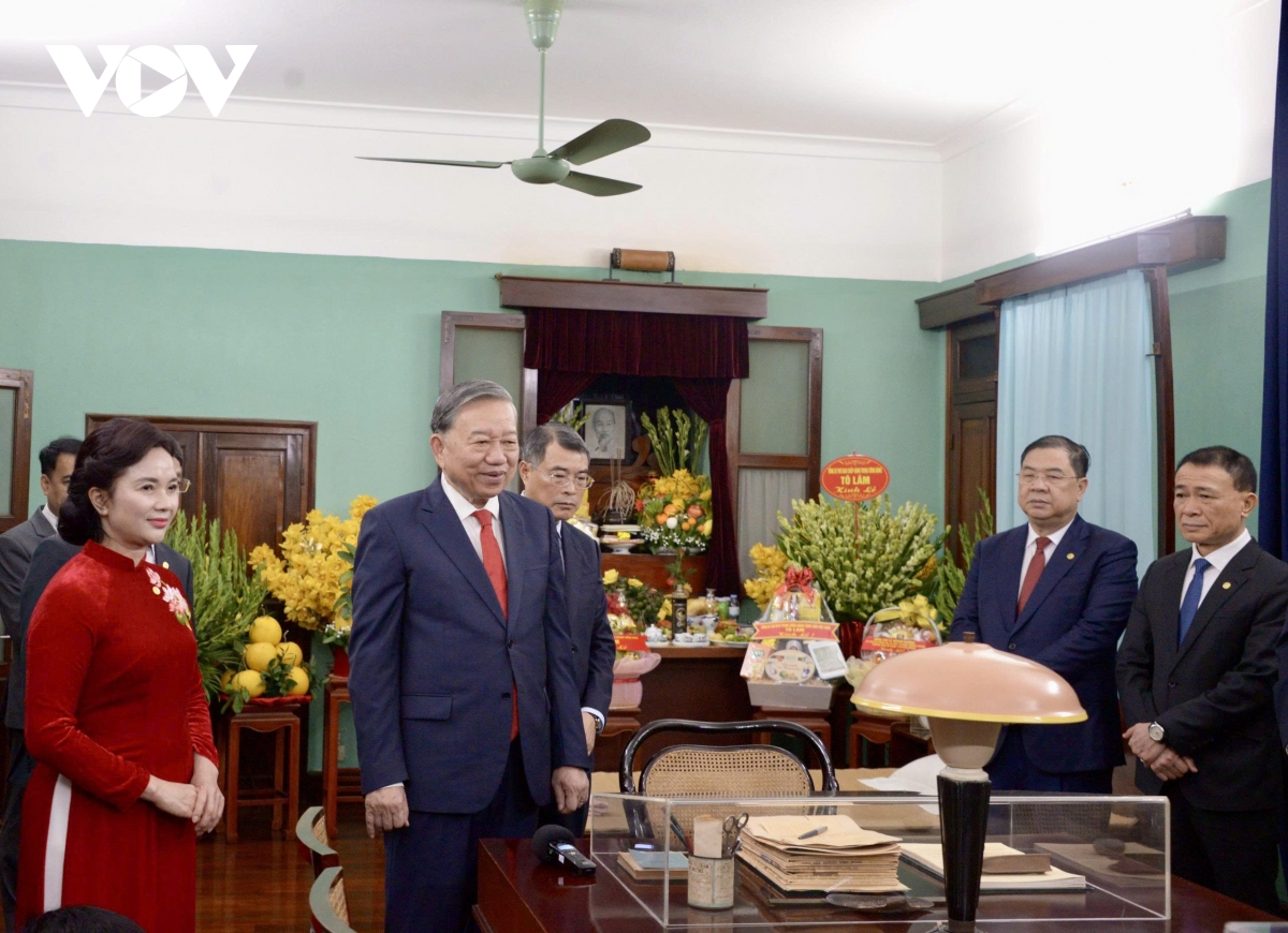 hinh anh tong bi thu to lam dang huong tai hoang thanh thang long va nha 67 hinh anh 7