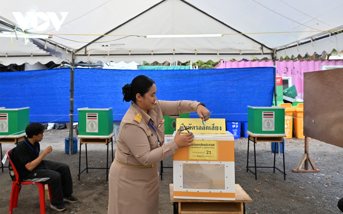 Thai Lan niem phong thung phieu Thai Lan, hom phieu Thai Lan, bau cu Thai Lan, trung cau dan y Thai Lan 2-2026 -vov.jpg