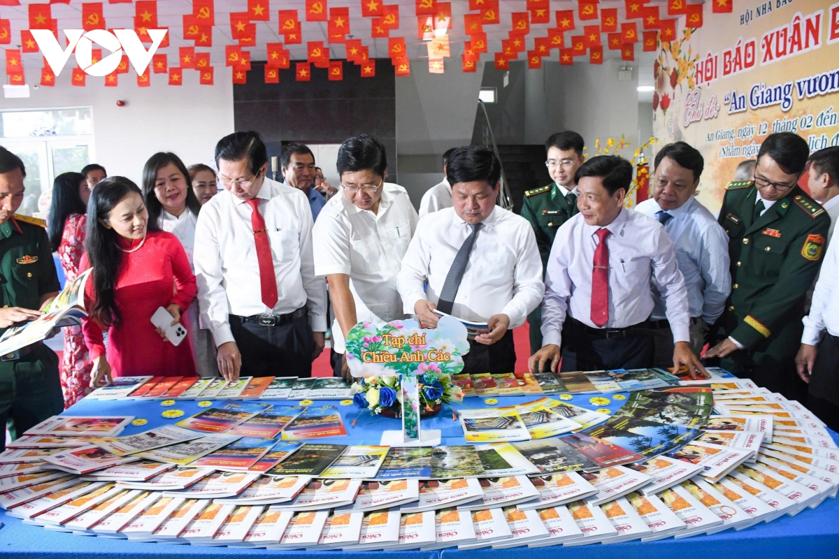 Hơn 450 ấn phẩm tham gia Hội báo Xuân Bính Ngọ 2026 tại An Giang
